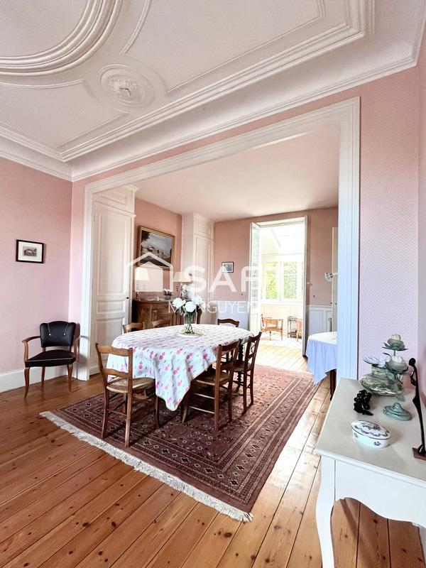 Maison - 178 m² - 7 pièces