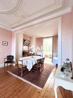 Maison - 178 m² - 7 pièces