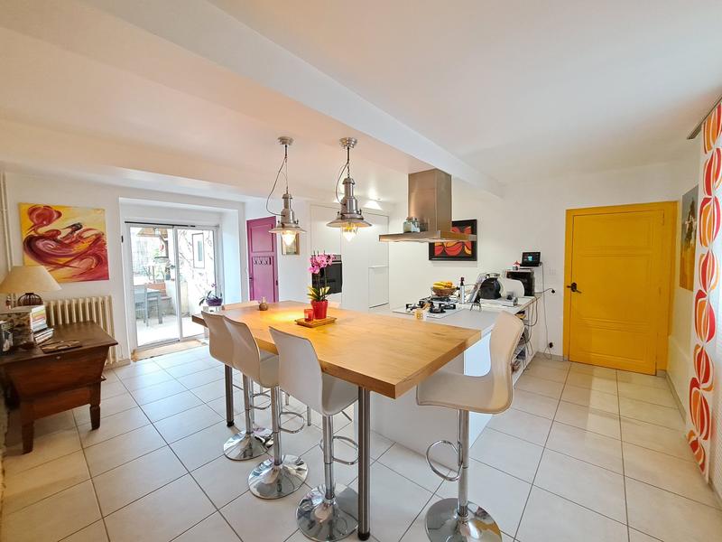 Maison - 180 m² - 6 pièces