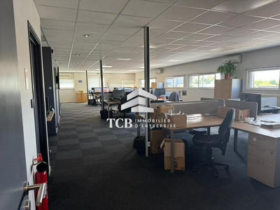 Local d'activités - 12 635 m²