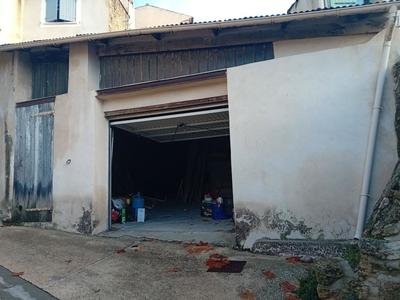 Remise - 75 m² - 2 pièces