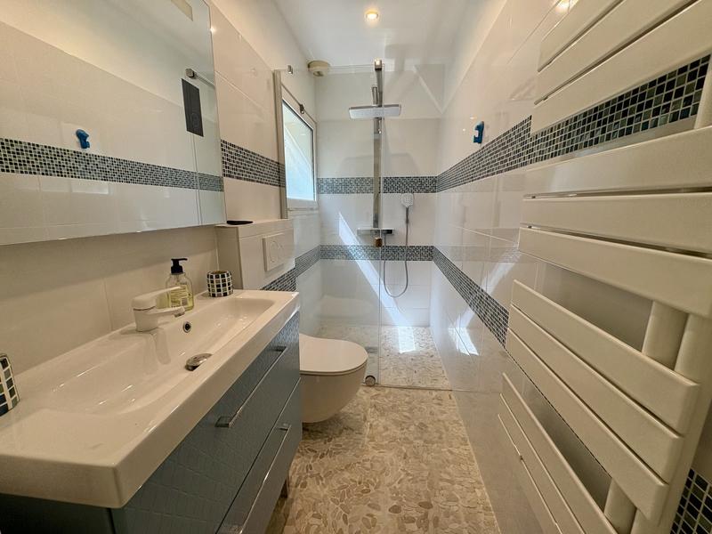 Appartement - 128 m² - 6 pièces