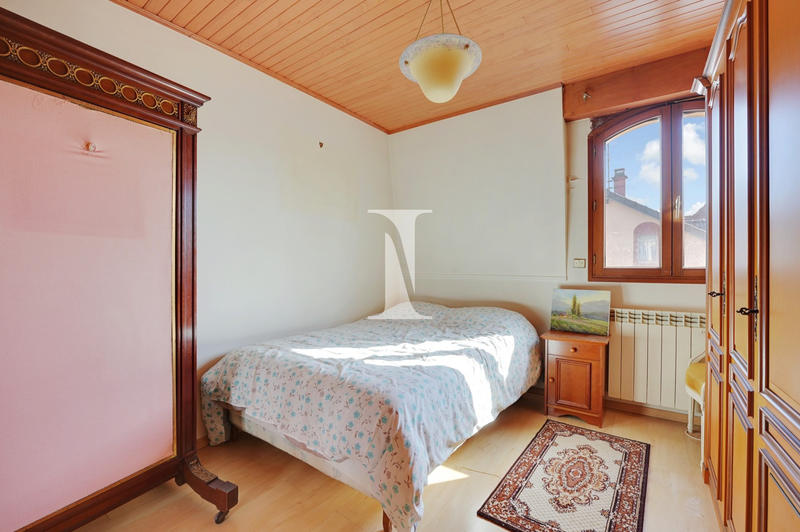 Maison - 137 m² - 5 pièces