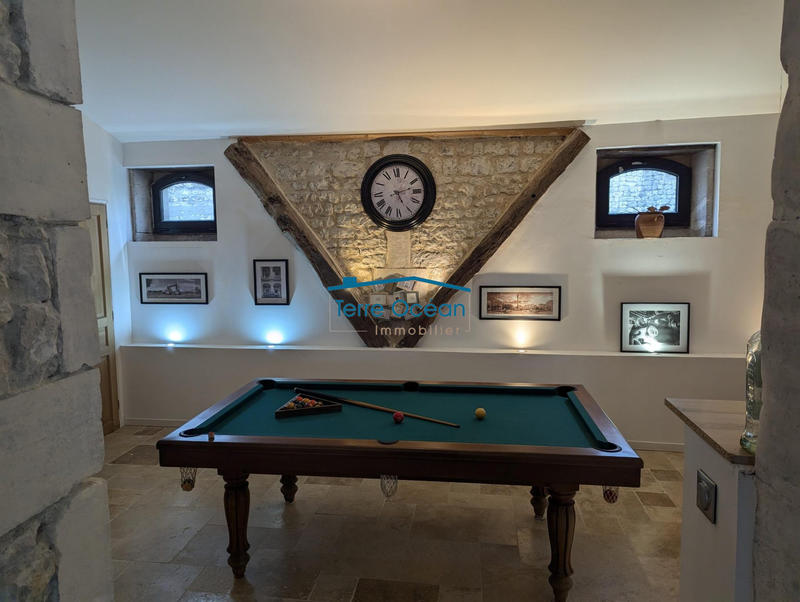 Villa - 500 m² - 10 pièces