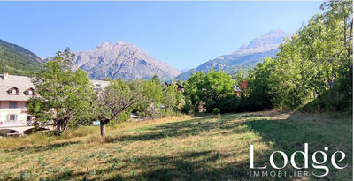 Terrain - 697 m²