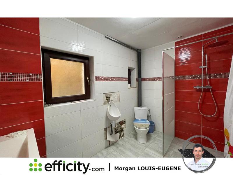 Maison - 185 m² - 7 pièces