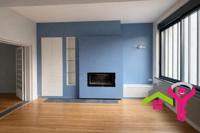 Maison - 230 m² - 6 pièces