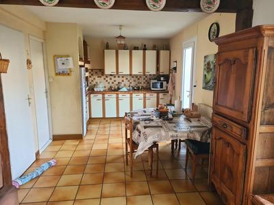 Maison traditionnelle - 103 m² - 5 pièces