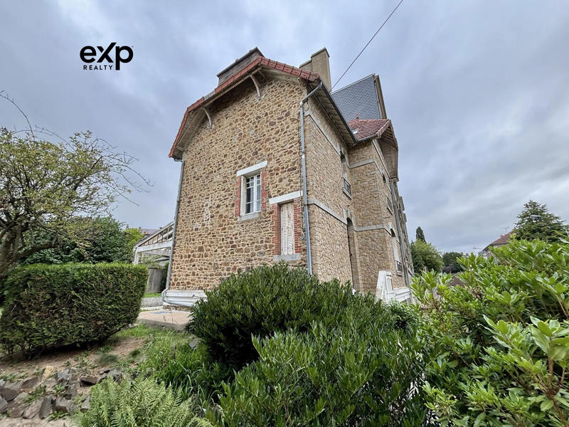 Maison - 134 m² - 7 pièces