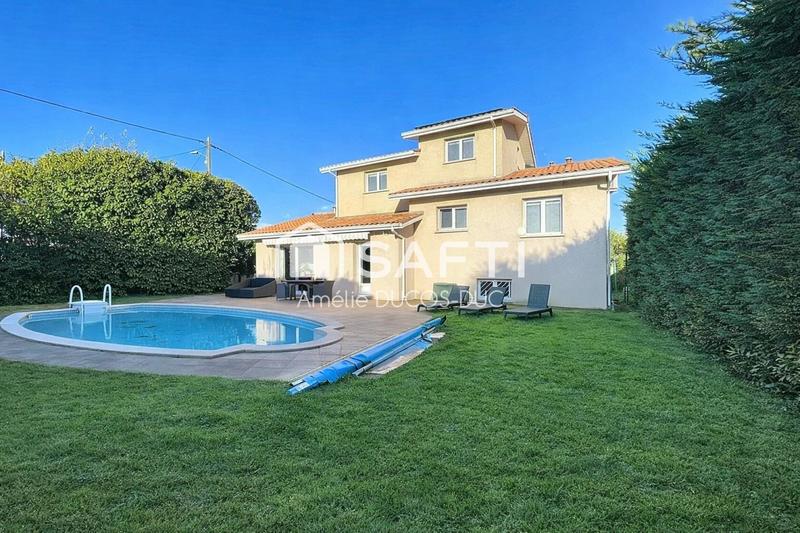 Maison - 146 m² - 6 pièces