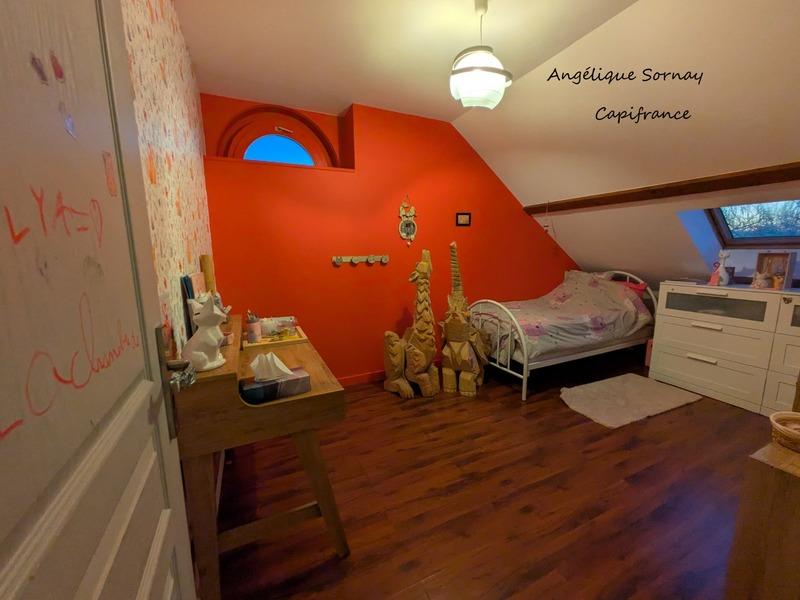 Maison - 222 m² - 8 pièces