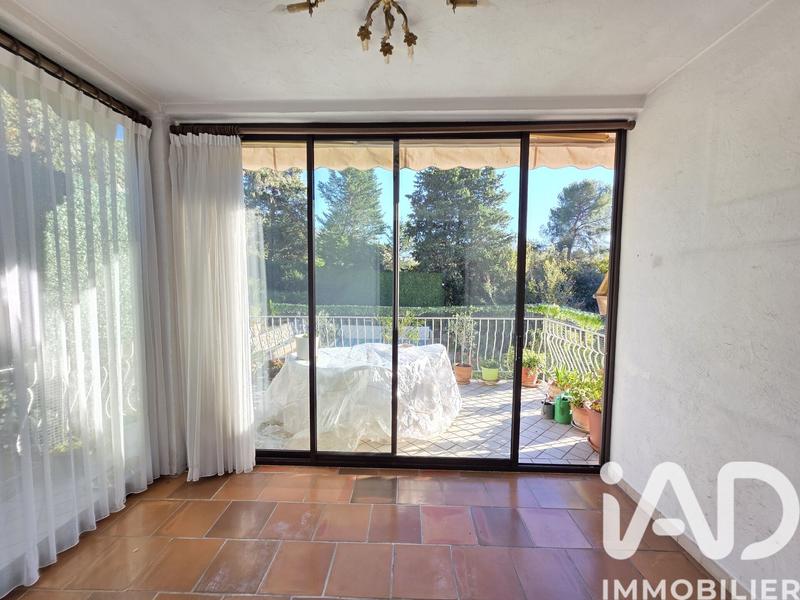 Maison - 295 m² - 9 pièces