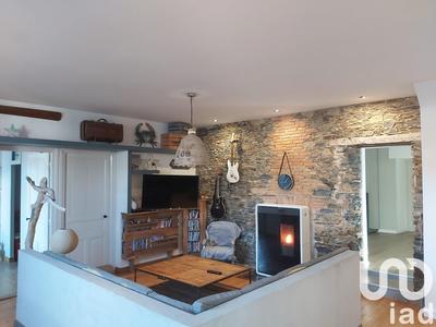 Maison - 215 m² - 7 pièces