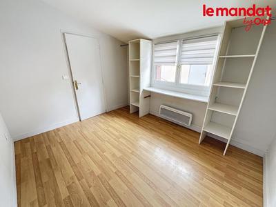 Maison - 450 m² - 8 pièces