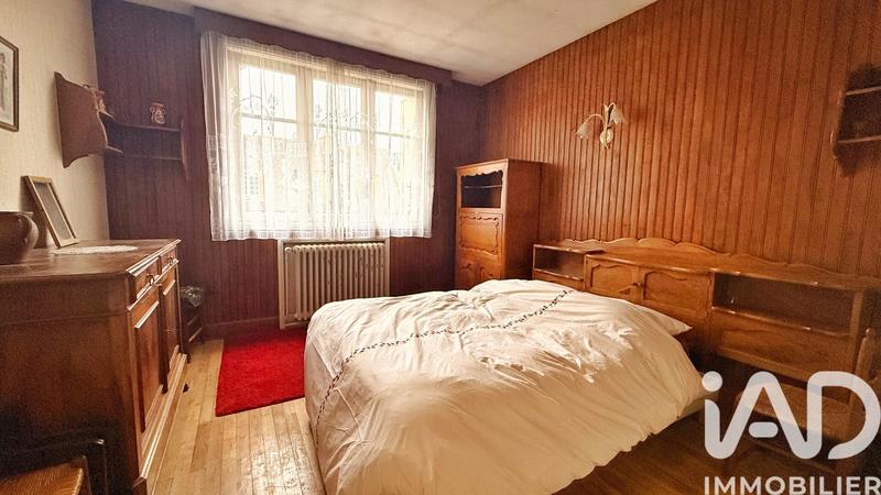 Maison - 200 m² - 8 pièces