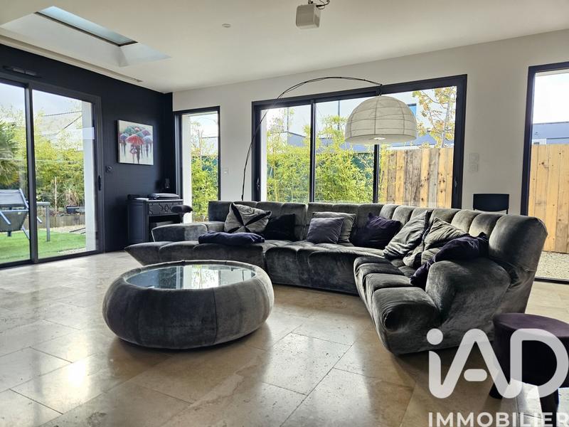 Maison - 175 m² - 7 pièces