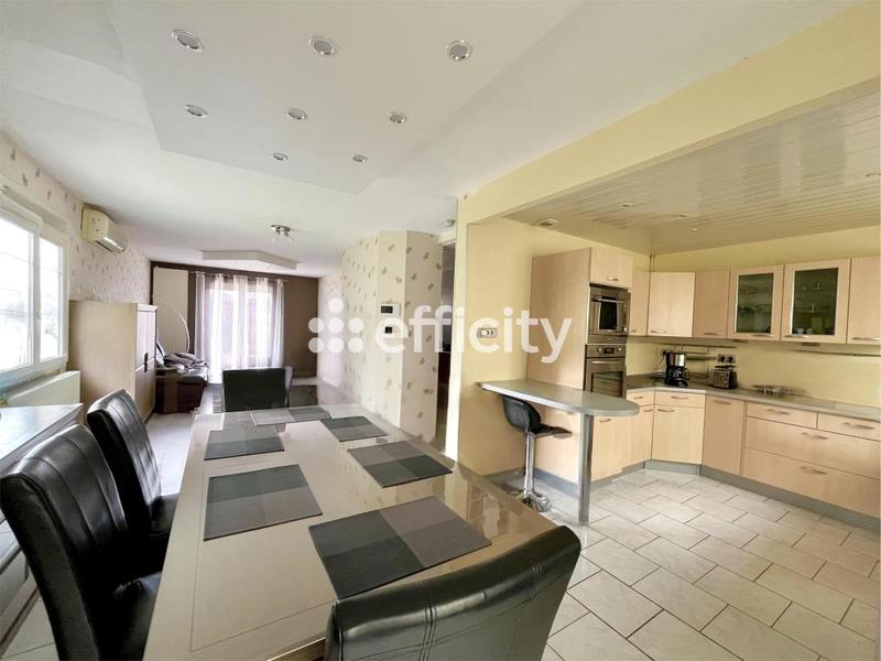 Maison - 85 m² - 4 pièces