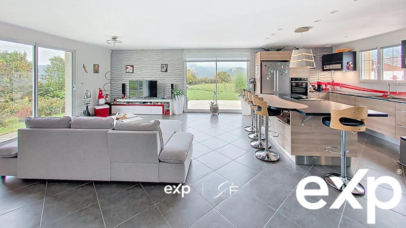 Maison - 94 m² - 4 pièces