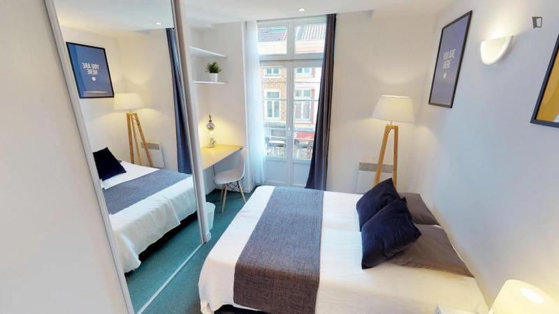 Chambre - 9 m² - 5 pièces