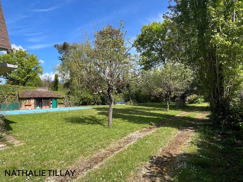 Maison - 222 m² - 9 pièces