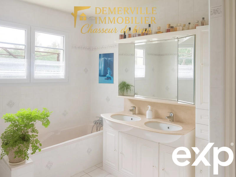 Maison - 121 m² - 5 pièces