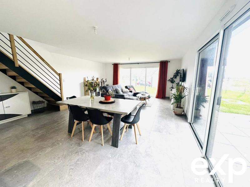 Maison - 148 m² - 6 pièces