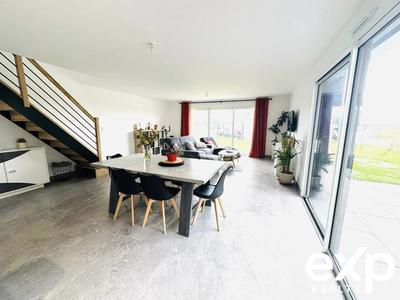 Maison - 148 m² - 6 pièces