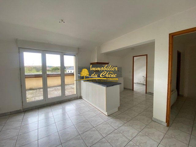 Appartement - 100 m² - 4 pièces