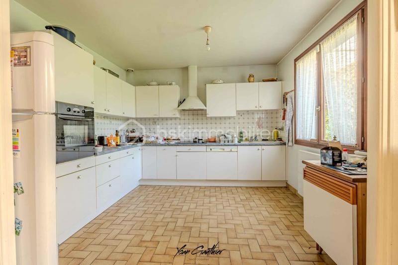 Maison - 140 m² - 5 pièces