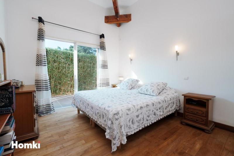 Maison - 227 m² - 8 pièces