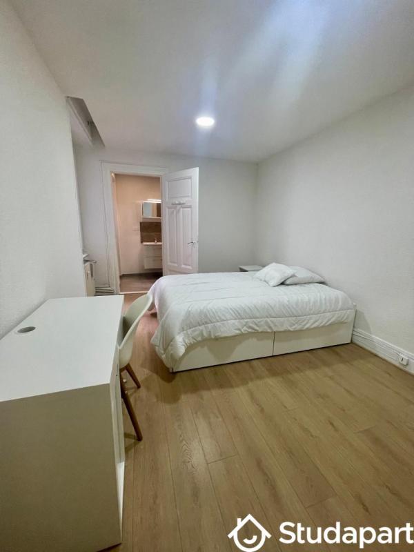 Chambre - 14 m² - 1 pièce