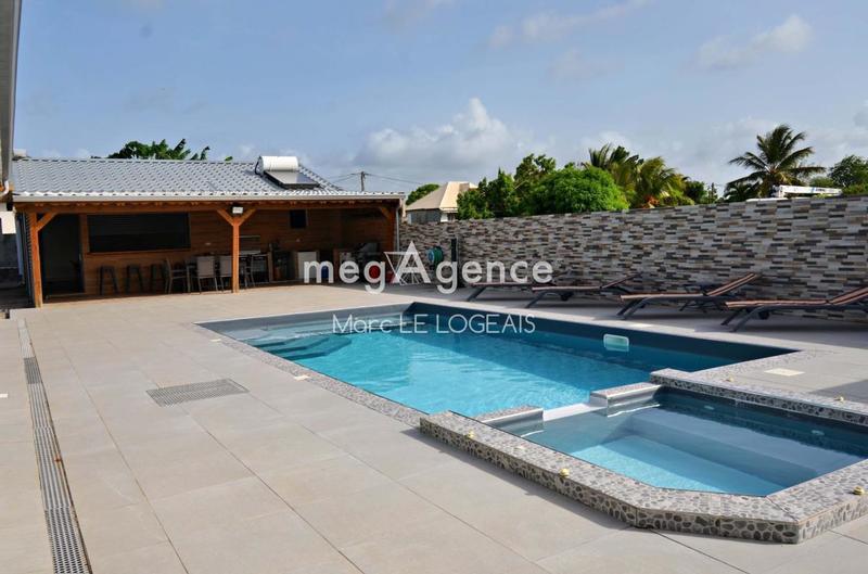 Villa - 210 m² - 5 pièces