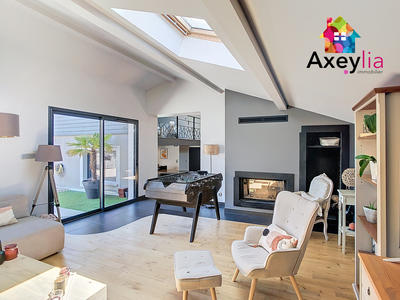 Loft - 171 m² - 8 pièces