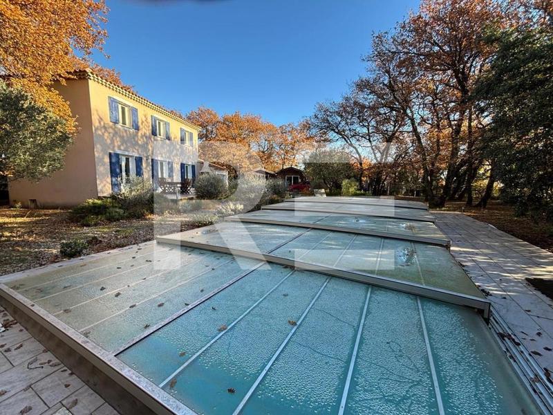 Maison - 107 m² - 4 pièces