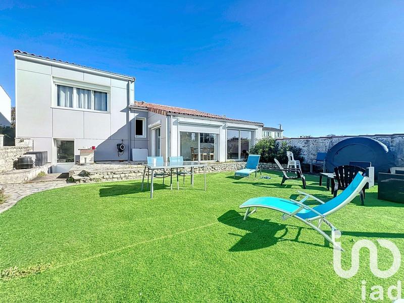 Maison - 138 m² - 6 pièces