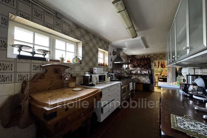 Maison - 169 m² - 10 pièces