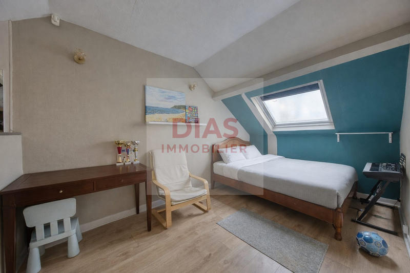 Maison - 105 m² - 6 pièces