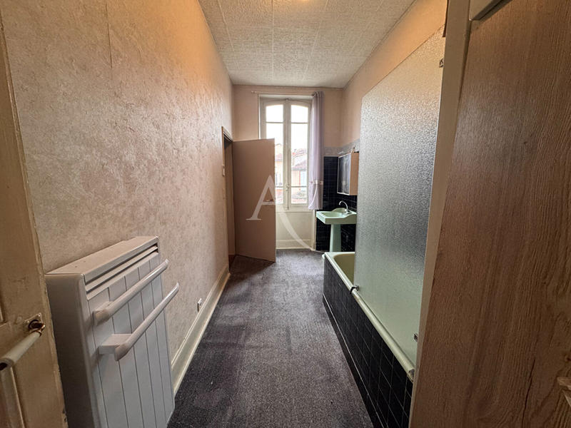 Maison - 208 m² - 8 pièces