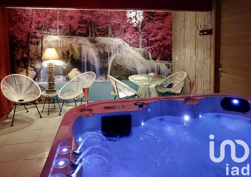 Maison - 462 m² - 10 pièces