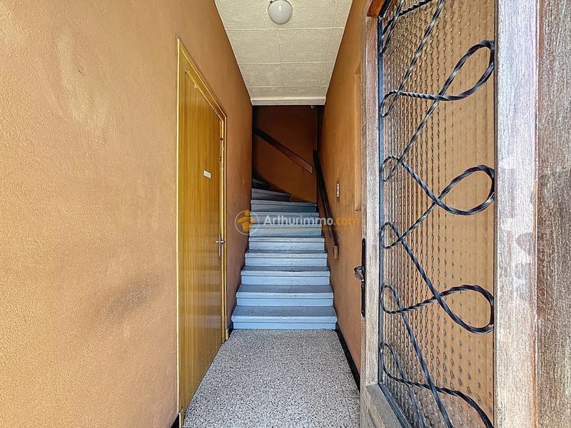 Immeuble - 90 m² - 5 pièces