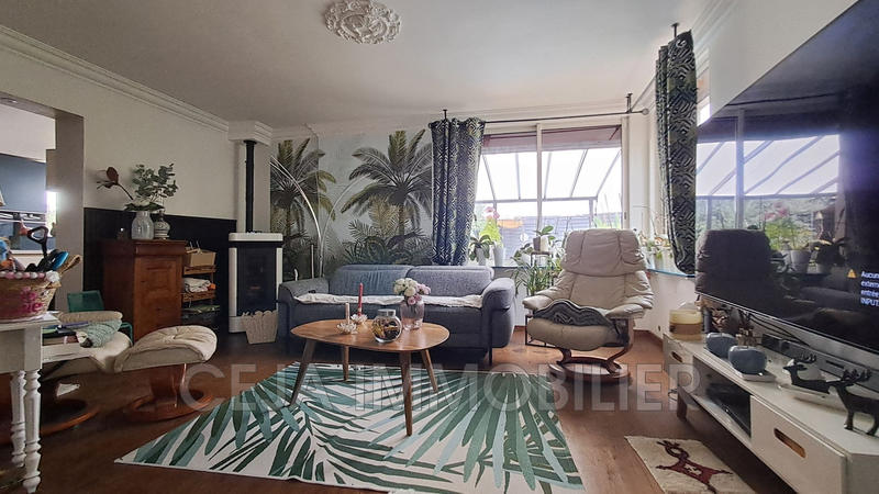 Maison - 223 m² - 8 pièces