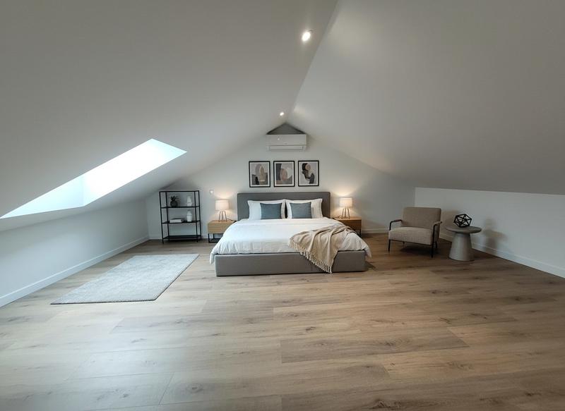 Loft - 110 m² - 4 pièces