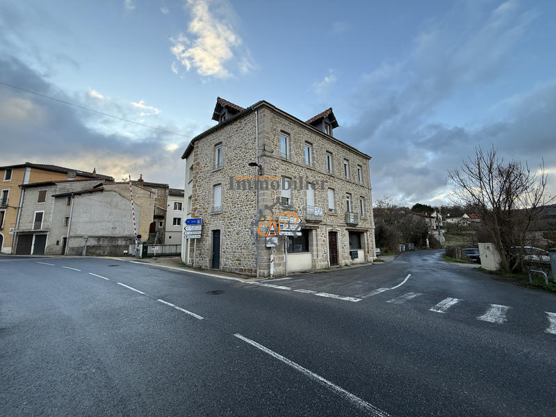 Local commercial - 110 m² - 1 pièce