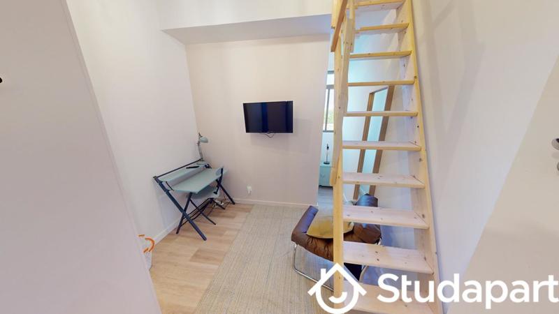 Chambre - 11 m² - 1 pièce