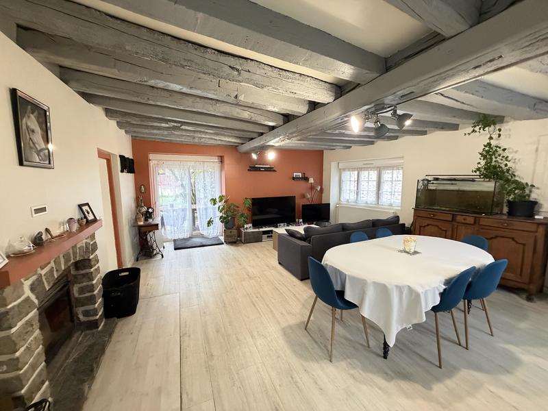 Maison - 145 m² - 8 pièces