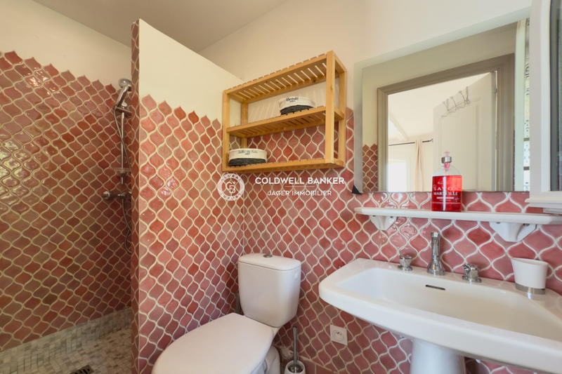 Maison - 298 m² - 7 pièces