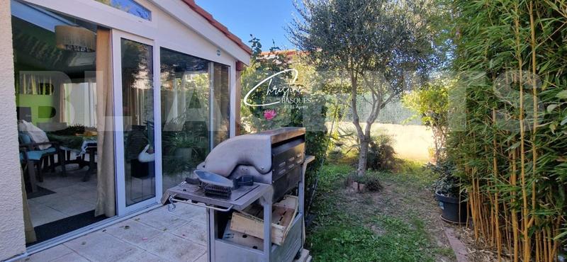 Maison jumelée - 136 m² - 6 pièces