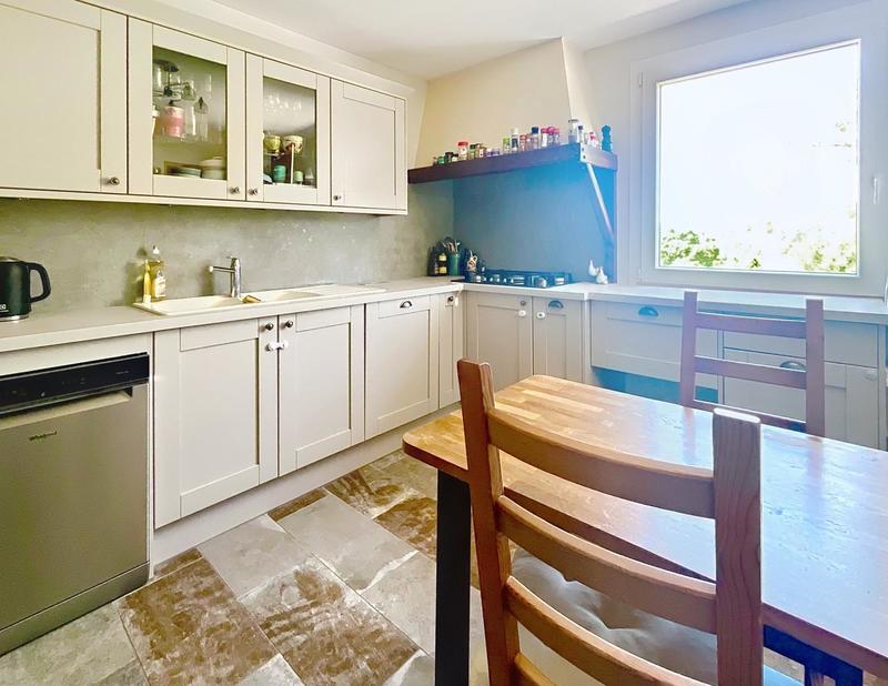 Villa - 260 m² - 9 pièces