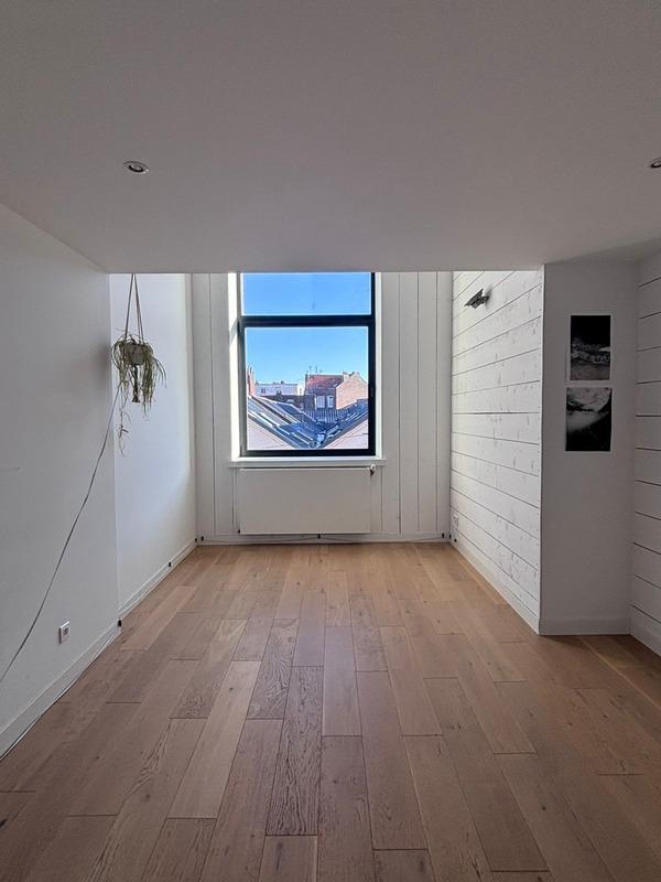 Loft - 161 m² - 5 pièces