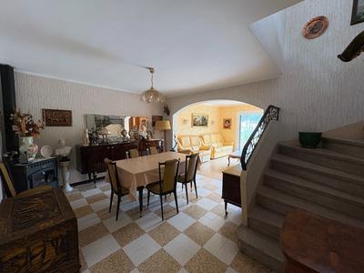 Maison - 98 m² - 5 pièces